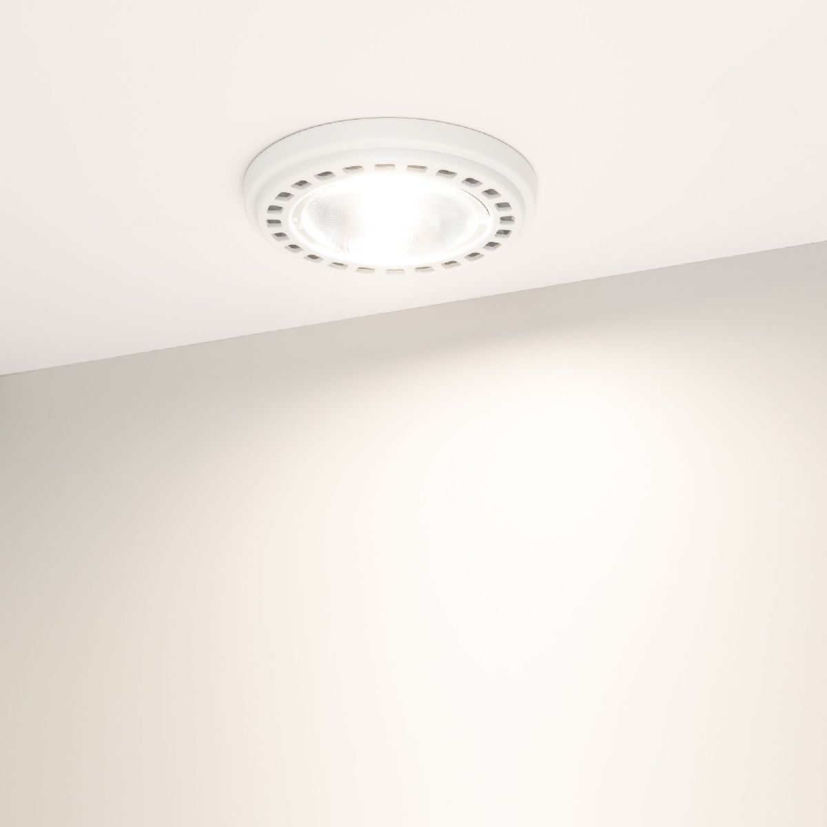 Светодиодная лампа Arlight AR111-UNIT-GU10-15W-DIM Day4000 (WH, 24 deg, 230V) 025628 025628 - магазин электротехники Electroshop