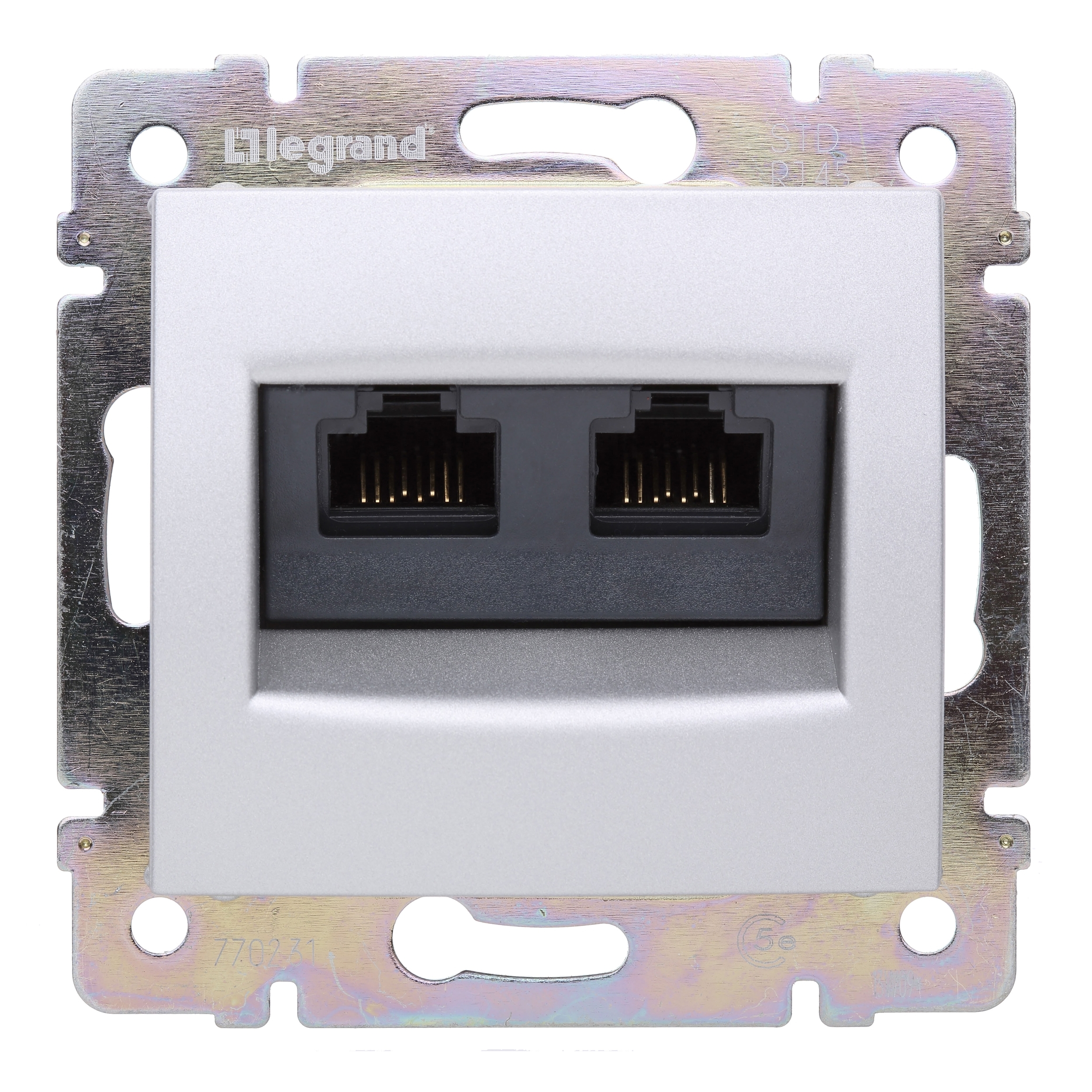 Компьютерная розетка RJ45 категория 5e UTP 2 выхода на винтах Legrand серии Valena Цвет - белый 774239 774239 - магазин электротехники Electroshop