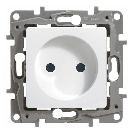 Розетка Legrand Etika без заземления, винтовой зажим, белый 672220 672220 - магазин электротехники Electroshop