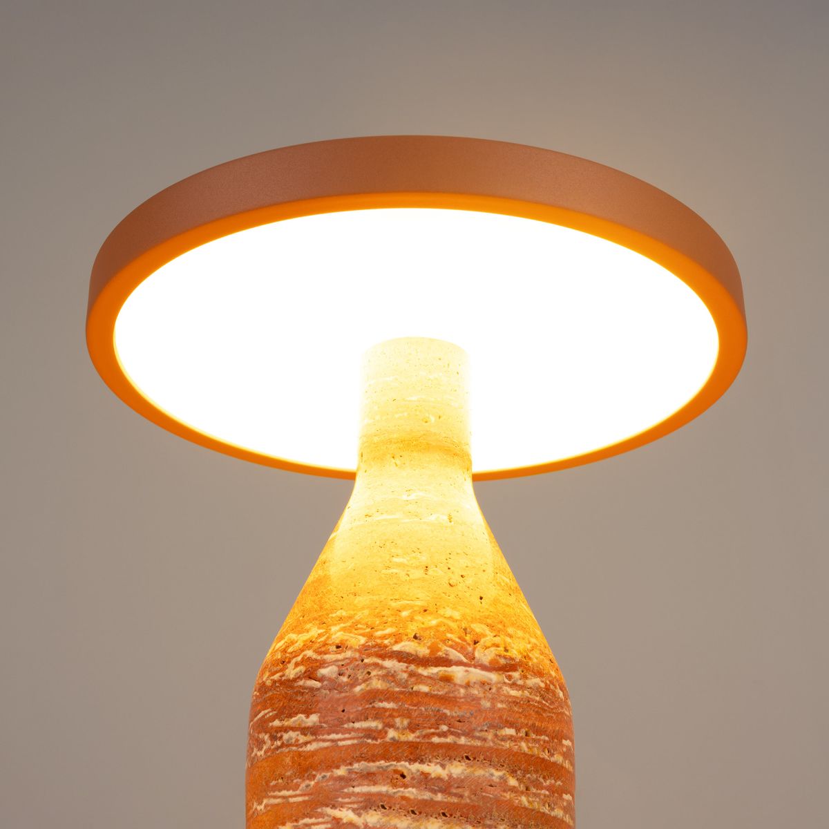 Настольная лампа Arlight SP-CROOD-TAB-R22.5x24-7W Warm3200-MIX (RD-BRG, 140 deg, 230V) (IP20, Травертин) 061732 061732 - магазин электротехники Electroshop