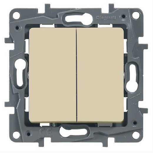 Выключатель двухклавишный Legrand Etika слоновая кость (бежевый) 672302 672302 - магазин электротехники Electroshop