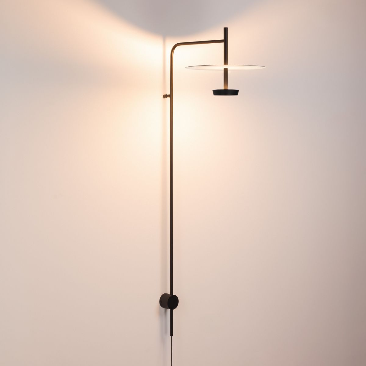 Бра Arlight SP-CAMPANA-WALL-L1200-9W Warm3000 (BK, 130 deg, 230V) (IP20 Металл) 059599 059599 - магазин электротехники Electroshop