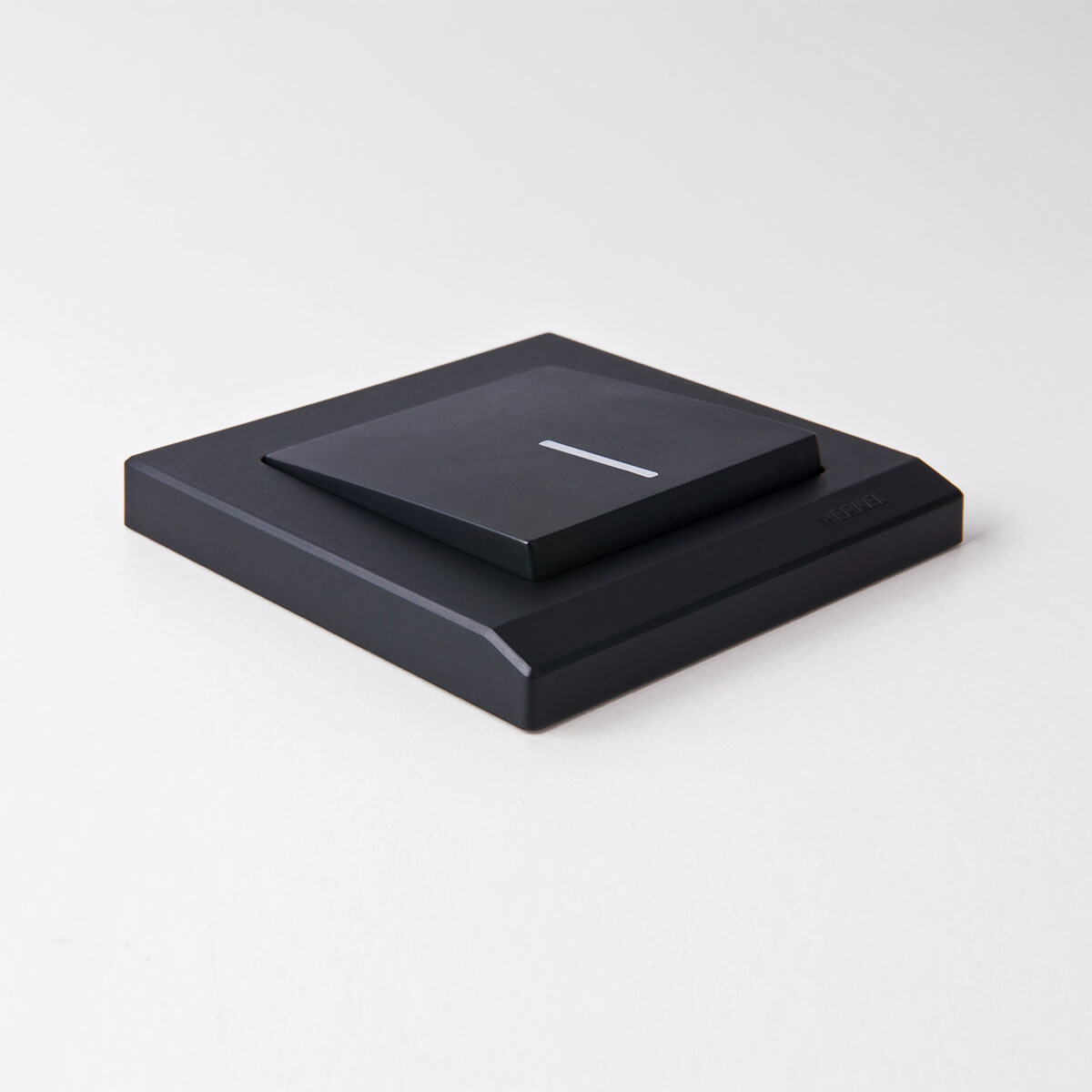 Выключатель одноклавишный с подсветкой Werkel черный матовый W1110108 4690389156656 4690389156656 - магазин электротехники Electroshop
