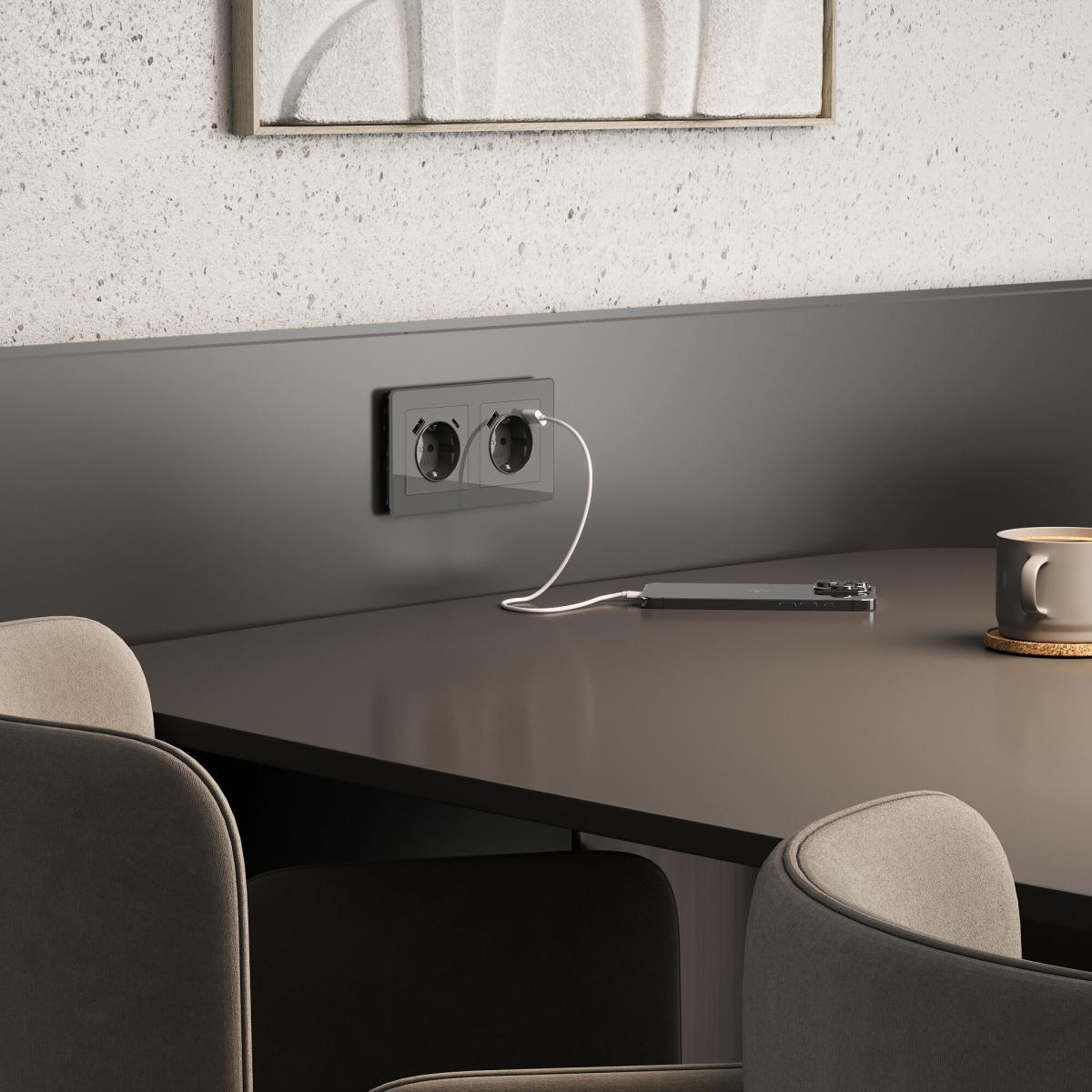 Розетка с заземлением, шторками и USB тип A+C Werkel 4690389197536 W1171744 a064093 4690389197536 - магазин электротехники Electroshop