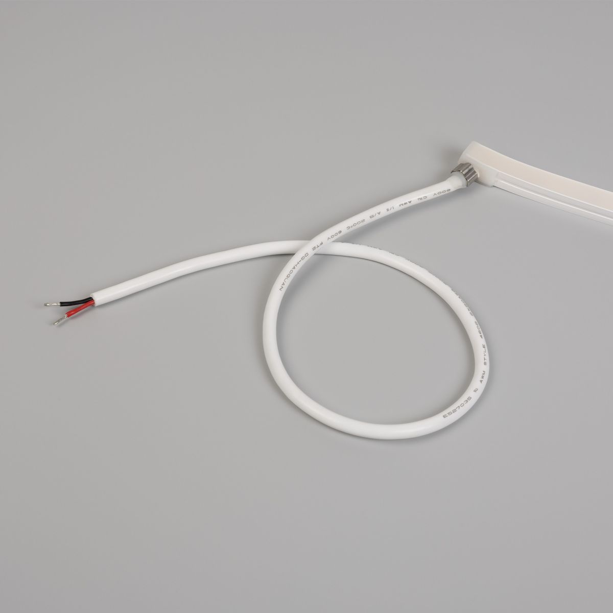 Светодиодная лента герметичная Arlight MOONLIGHT-3D-X544-10x10mm 24V Warm3000 (8 W/m, IP67, 5m, wire x1) (Вывод боковой) 055190 055190 - магазин электротехники Electroshop