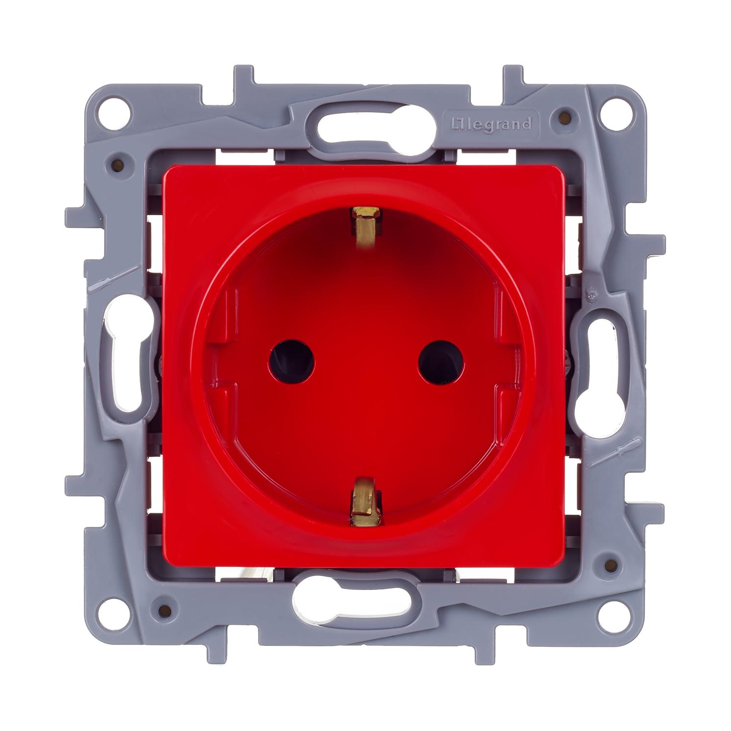 Розетка с/з со шторками Legrand Etika Красный 672722 672722 - магазин электротехники Electroshop