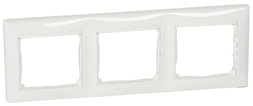 Рамка Legrand Valena 3 поста белая 774453 774453 - магазин электротехники Electroshop