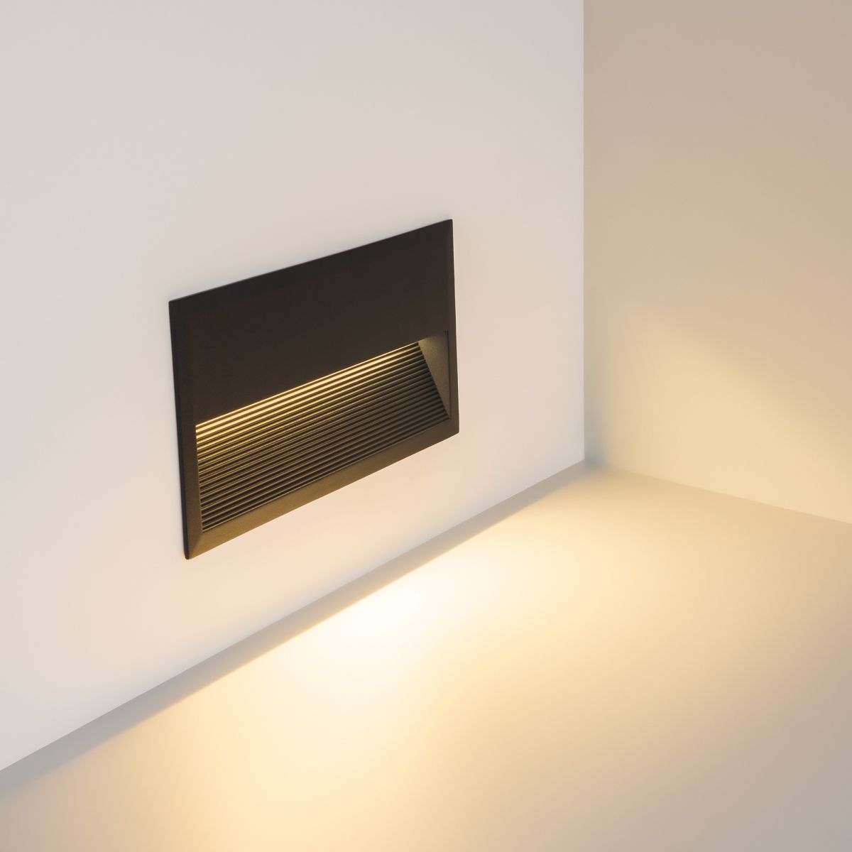 Светильник для ступеней Arlight LTD-RIBONIK-S271x136-10W Warm3000 (Черный, 50 deg, 230V) (IP65 Металл) 062917 062917 - магазин электротехники Electroshop