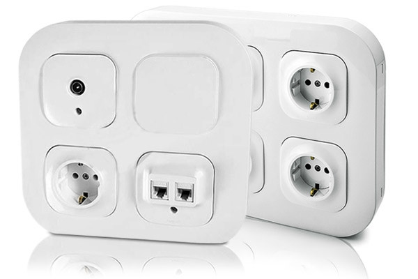 Рамка 4 поста Legrand Quteo белая 782294 782294 - магазин электротехники Electroshop