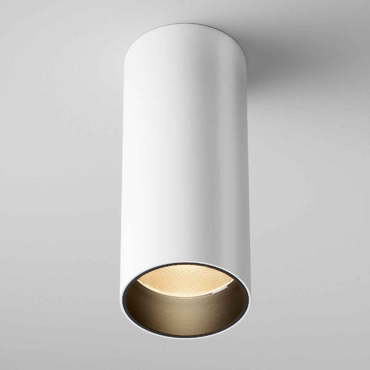 Накладной светильник Maytoni Focus led C056CL-L12W2.7K-W-W C056CL-L12W2.7K-W-W - магазин электротехники Electroshop